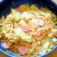 キャベツと魚肉のパスタ♪にんにくの香り♪