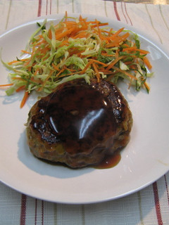 野菜がたっぷりポークハンバーグ-レシピのメイン写真