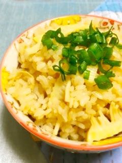 ごま油香る♪筍と生姜の炊き込みごはん-レシピのメイン写真