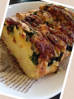 HMで簡単朝食!お惣菜パン-レシピのメイン写真