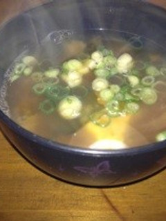 豆腐とわかめのお味噌汁-レシピのメイン写真