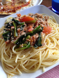 簡単♪トマトとほうれん草のパスタ-レシピのメイン写真
