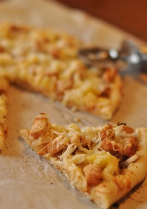 ジューシー♬ 照り焼きチキンピザ-レシピのメイン写真