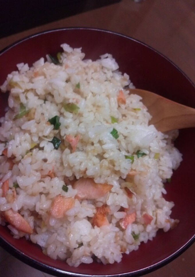 簡単☆鮭の和風炒飯☆-レシピのメイン写真