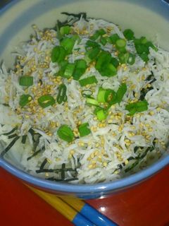 簡単♪ごま油と相性バツグン↑↑↑しらす丼-レシピのメイン写真