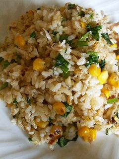 スイートコーンと小松菜でチャーハンだよ!-レシピのメイン写真