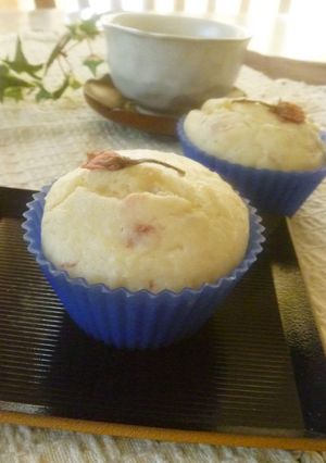春欄漫❀桜チーズヨーグルトマフィン-レシピのメイン写真