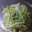 美味い!セロリとカリカリしらすのサラダ☆