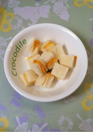 離乳食手づかみ〜南瓜ヨーグルトサンド♬-レシピのメイン写真