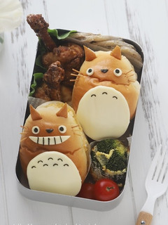 バターロールでトトロのサンド*キャラ弁-レシピのメイン写真