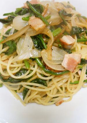 新玉ねぎとほうれん草のパスタ・バター味-レシピのメイン写真