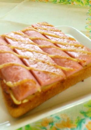 こんがりマヨの魚肉ソーセージトースト-レシピのメイン写真