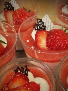 簡単でかわいい。いちごムース-レシピのメイン写真