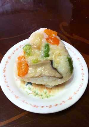 クリームシチューおにぎり-レシピのメイン写真