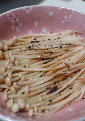 後一品に★レンジで超簡単エノキバター♪-レシピのメイン写真