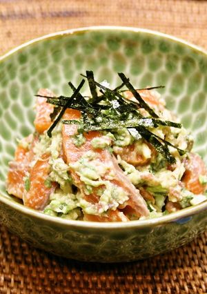 簡単美味しい♪お刺身の梅アボカド和え-レシピのメイン写真