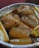 鶏手羽元肉と大根とねぎの煮物