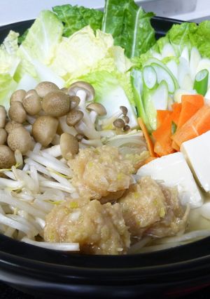 鍋に欠かせない!!むね肉で絶品☆鶏団子-レシピのメイン写真