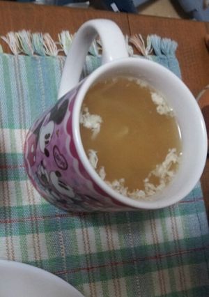 朝食に!簡単カップのコンソメスープ-レシピのメイン写真