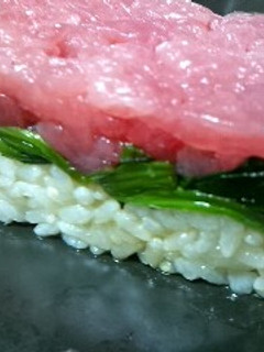 ひな祭りにオススメ☆ひし餅風押し寿司-レシピのメイン写真
