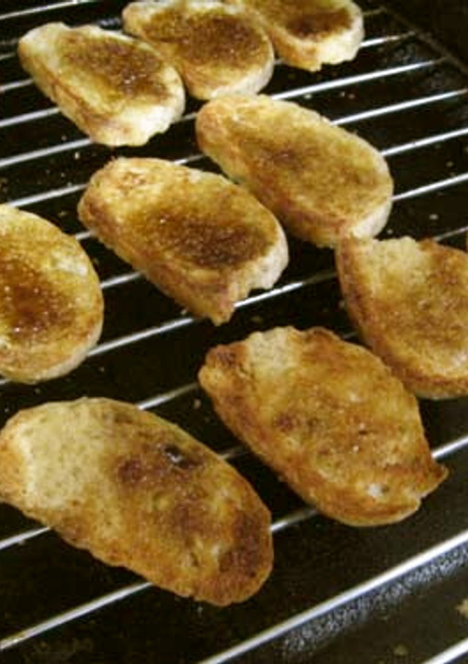 魚焼き器でサクサクラスク-レシピのメイン写真