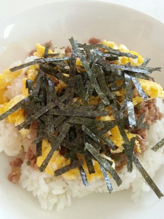 うちのそぼろ丼-レシピのメイン写真