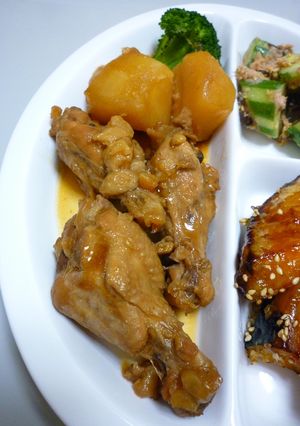 軟骨まで食べられる！手羽元のオイスター煮-レシピのメイン写真