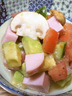 アボカドとトマトのコロコロサラダ-レシピのメイン写真