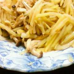 ＊簡単＊じゃがいもときのこの塩麹炒め-レシピのメイン写真