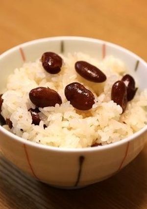 炊飯器でポン♪超簡単！金時豆のおこわ-レシピのメイン写真