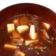 玉ねぎと豆腐の味噌汁
