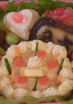 お誕生日にケーキのキャラ弁☆-レシピのメイン写真