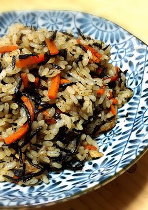 ひじきの煮物リメイク炒飯♪-レシピのメイン写真