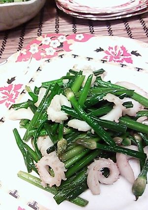 花にらとイカの炒め物☆超簡単☆-レシピのメイン写真