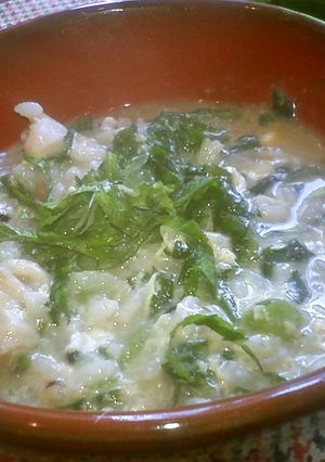 春菊と鶏肉のやさしい卵雑炊(生姜入り)-レシピのメイン写真