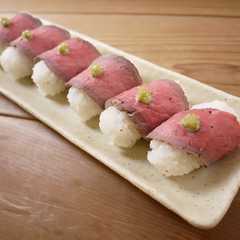 รูปของ ローストビーフ寿司