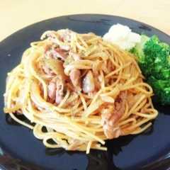 รูปของ 簡単♪豚肉と玉ねぎで焼き肉風パスタ