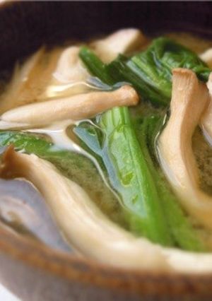 エリンギとほうれん草のみそ汁-レシピのメイン写真