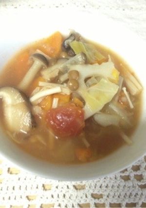ホエーでレンズ豆と野菜のミネストローネ-レシピのメイン写真