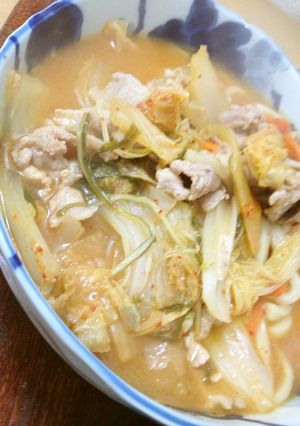 ぽっかぽかキムチ煮込みうどん-レシピのメイン写真