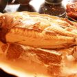 和紙で包んだ鯛の塩釜焼き