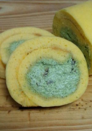 よもぎと栗のロールケーキ-レシピのメイン写真