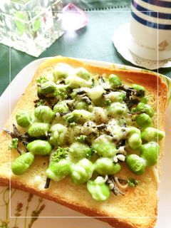 枝豆×塩昆布 ガーリック風味のトースト-レシピのメイン写真
