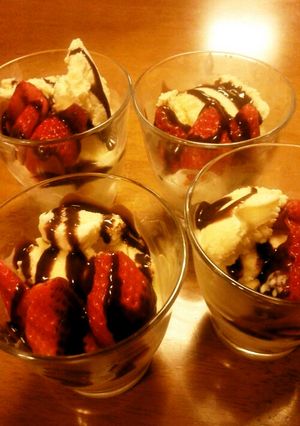 激ウマ☆イチゴチョコパフェ-レシピのメイン写真