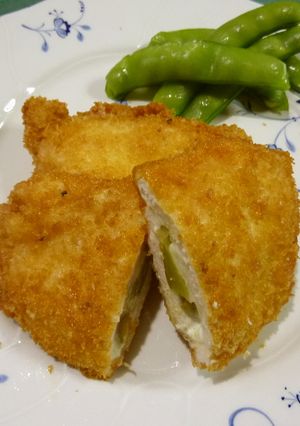 チキンカツ(チーズとピクルスの挟み揚げ）-レシピのメイン写真