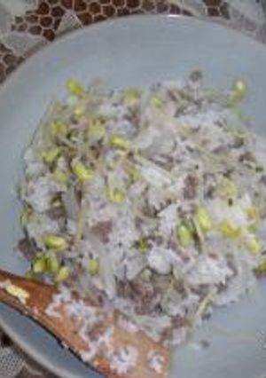 韓国風もやしと牛肉の炊き込みご飯-レシピのメイン写真