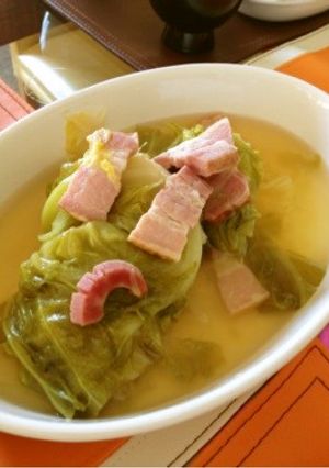 芯もトロトロ春キャベツコンソメ煮☆圧力鍋-レシピのメイン写真