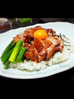 フライパン1つでガッツリ丼♡鶏のキジ丼-レシピのメイン写真
