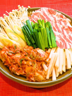 ☺たらこが隠し味♪我が家の簡単キムチ鍋☺-レシピのメイン写真