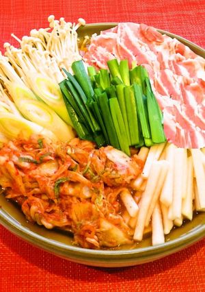 😊たらこが隠し味♪我が家の簡単キムチ鍋😊-レシピのメイン写真